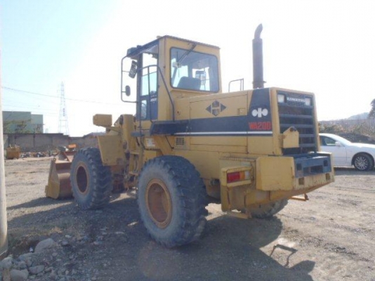 รถตักสภาพสวย KOMATSU WA200-1 Serial 30378 สต็อคใหม่จากญี่ปุ่น ถึงไทยเร็ว ๆ นี้ครับ ขายไม่แพงครับ