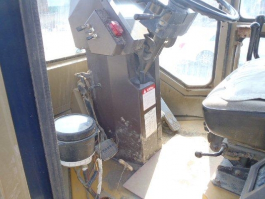 รถตักสภาพสวย KOMATSU WA200-1 Serial 30378 สต็อคใหม่จากญี่ปุ่น ถึงไทยเร็ว ๆ นี้ครับ ขายไม่แพงครับ