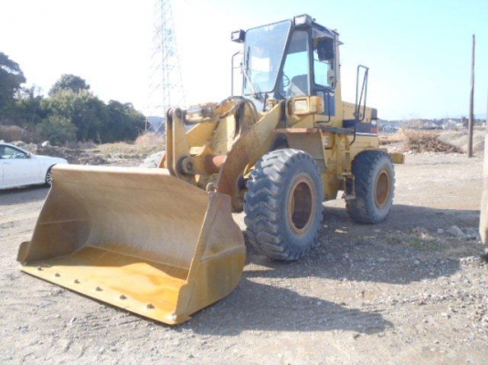 รถตักสภาพสวย KOMATSU WA200-1 Serial 30378 สต็อคใหม่จากญี่ปุ่น ถึงไทยเร็ว ๆ นี้ครับ ขายไม่แพงครับ