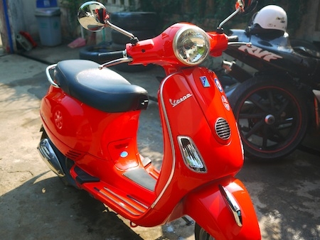 ขายเวสป้า125 lxie รถสวยกริปราคา75000 ติดต่อ0803355484