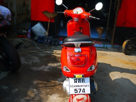 ขายเวสป้า125 lxie รถสวยกริปราคา75000 ติดต่อ0803355484