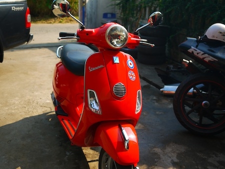 ขายเวสป้า125 lxie รถสวยกริปราคา75000 ติดต่อ0803355484