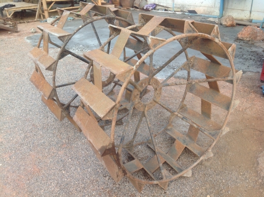 ขาย ล้อเหล็ก รถแทรคเตอร์ ใช้กับรุ่น 18,20,22 แรงม้า ปัญญาแทรคเตอร์ จัดมาให้