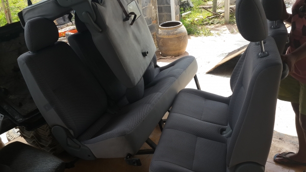 ขายเบาะเดิมรถตู้ คอมมูเตอร์ ขายเบาะเดิมรถตู้ คอมมูเตอร์