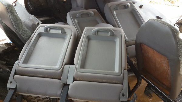 ขายเบาะเดิมรถตู้ คอมมูเตอร์ ขายเบาะเดิมรถตู้ คอมมูเตอร์