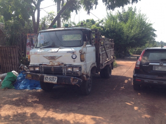 ขายหกล้อHINO KM310 รถใช้งานได้ปกติ กระบะไม่สวย เอกสารเล่มทะเบียน ขาดปี52