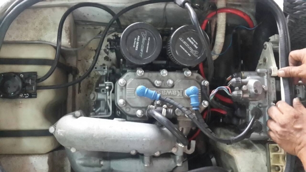 Kawasaki 750 Pro Twins Cabu