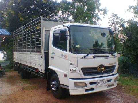 ขายHINO MEGA ยาว5.50เมตร เครื่องดี แคชซีสวย ยางดี ภายในสวย แอร์เย็น สภาพพร้อมใช้งาน เอกสารพร้อมโอน สนใจโทร 090-8588220คุณนะ ID:narong498 หรือ www.truck.in.th/498