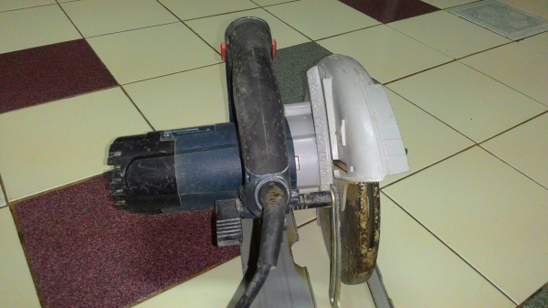 ขายเลื่อยวงเดือนขนาดใบ7นิ้วยี่ห้อBoschรุ่นGSK190พร้อมใช้งานครับ ขายเลื่อยวงเดือนขนาดใบ7นิ้วยี่ห้อBoschรุ่นGSK190พร้อมใช้งานครับ