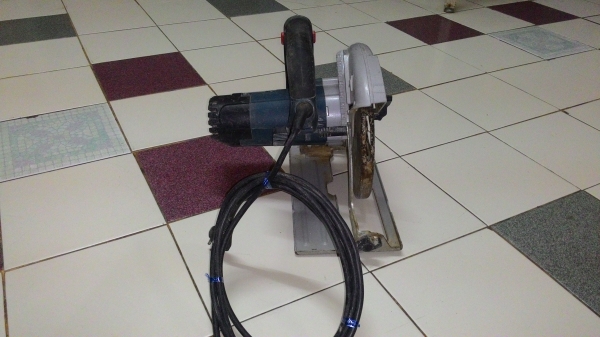 ขายเลื่อยวงเดือนขนาดใบ7นิ้วยี่ห้อBoschรุ่นGSK190พร้อมใช้งานครับ ขายเลื่อยวงเดือนขนาดใบ7นิ้วยี่ห้อBoschรุ่นGSK190พร้อมใช้งานครับ