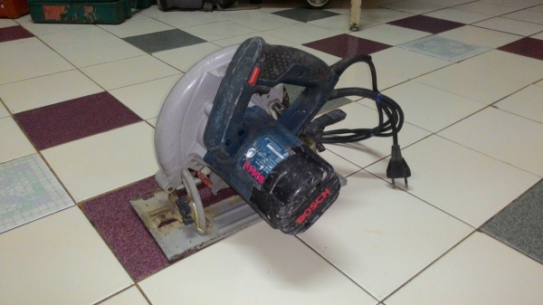 ขายเลื่อยวงเดือนขนาดใบ7นิ้วยี่ห้อBoschรุ่นGSK190พร้อมใช้งานครับ ขายเลื่อยวงเดือนขนาดใบ7นิ้วยี่ห้อBoschรุ่นGSK190พร้อมใช้งานครับ