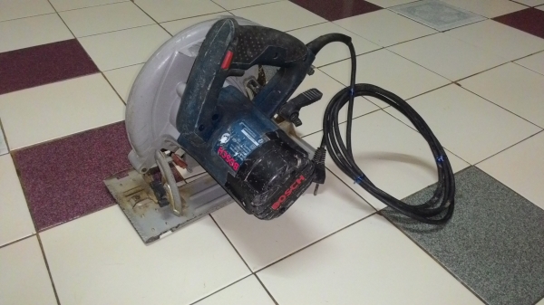 ขายเลื่อยวงเดือนขนาดใบ7นิ้วยี่ห้อBoschรุ่นGSK190พร้อมใช้งานครับ ขายเลื่อยวงเดือนขนาดใบ7นิ้วยี่ห้อBoschรุ่นGSK190พร้อมใช้งานครับ