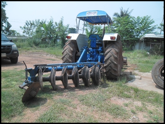 ขายด่วน รถไถ 66xx T5 ขายด่วน รถไถ 66xx T5