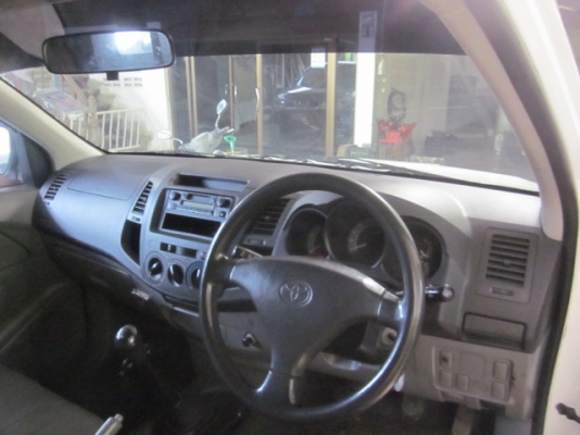 ขายวีโก้ตอนเดียวสภาพสวย  พร้อมหลังคาปิเนียม