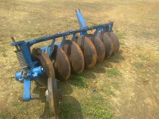 ขายหางไถ  7จานของCMT  ตามสภาพราคาเบาๆสนใจโทร0810076640