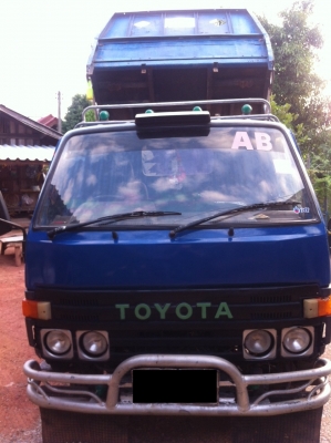 ขาย 6 ล้อดั้มเล็ก TOYOTA BU เครื่อง 14B