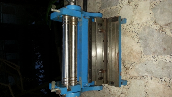 ขายเครื่อง ตัด พับ ม้วน ในตัวเดียวกัน ขนาด 12นิ้ว สภาพใหม่ 7,500