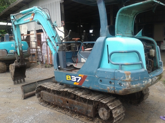 ขายแม็คโครYANMAR B37 สภาพดี