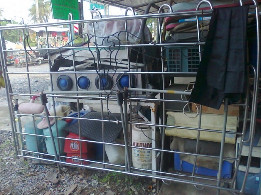 เเร็ด รถตู้ พร้อม บันได