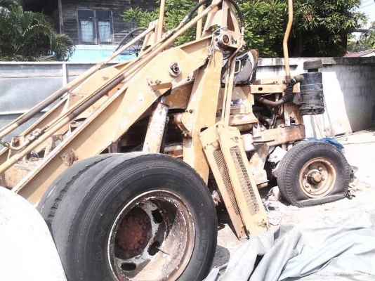 ขายรถตัก SD 20 รุ่น 5 ใช้งานปกติครับ ติดต่อเบอร์นี้นะครับ 091-0065391