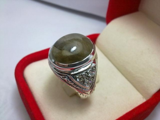 แหวนเงินพลอยลาบราดอไรท์