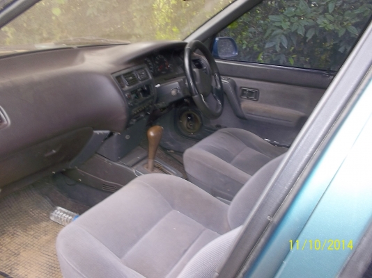 ขายรถเก๋ง เรโนว เครี่องยนต์ดีเซลเครื่องโตโยต้า ออร์โต้ เพาเวอร์ แอร์ เอกสารพร้อมโอน