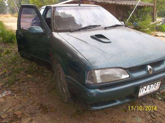 ขายรถเก๋ง เรโนว เครี่องยนต์ดีเซลเครื่องโตโยต้า ออร์โต้ เพาเวอร์ แอร์ เอกสารพร้อมโอน