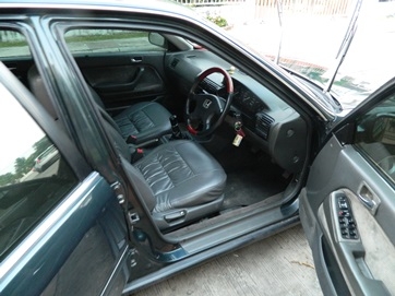 93 ฮอนด้า แอ็กคอร์ด ตาเพชร ไฟสั้น 93 ฮอนด้า แอ็กคอร์ด ตาเพชร ไฟสั้น