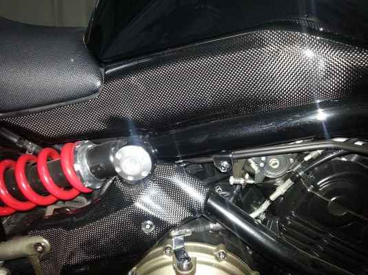 ขาย ER 6 N สภาพใหม่ไม่ได้ขี่มาก 16000 กิโล ของแต่งเต็ม เลขทะเบียน 7 ก.ท.ม. ขาย ER 6 N สภาพใหม่ไม่ได้ขี่มาก 16000 กิโล ของแต่งเต็ม เลขทะเบียน 7 ก.ท.ม.