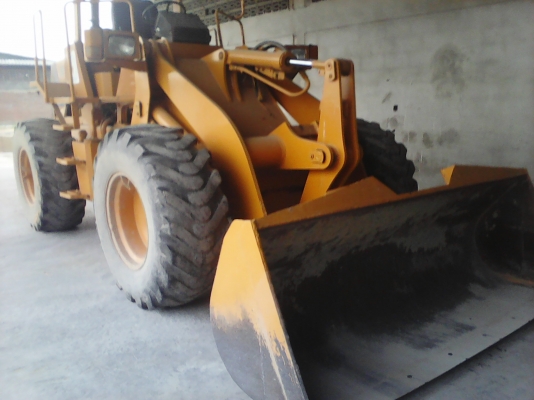 ขายรถตัก KomatSu-100 เอวอ่อน สภาพดีพร้อมลุยงาน รถฝากขายครับ