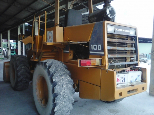 ขายรถตัก KomatSu-100 เอวอ่อน สภาพดีพร้อมลุยงาน รถฝากขายครับ