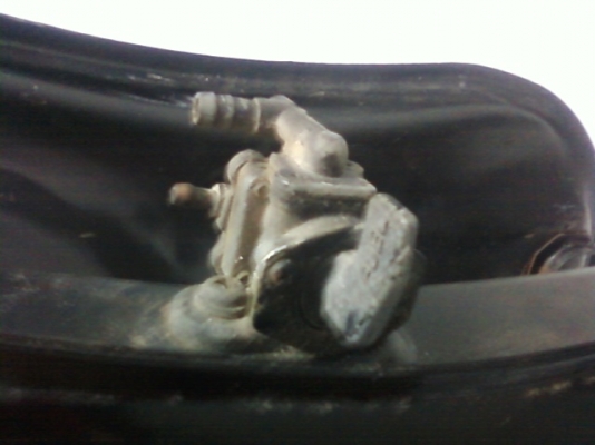 ถังน้ำมัน yamaha spacial 400 cc มีฝาล็อก ก๊อกครบ ราคา 2000 บาท สภาพไม่ผุครับ