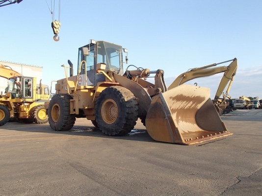 ขายรถตัก TCM L26