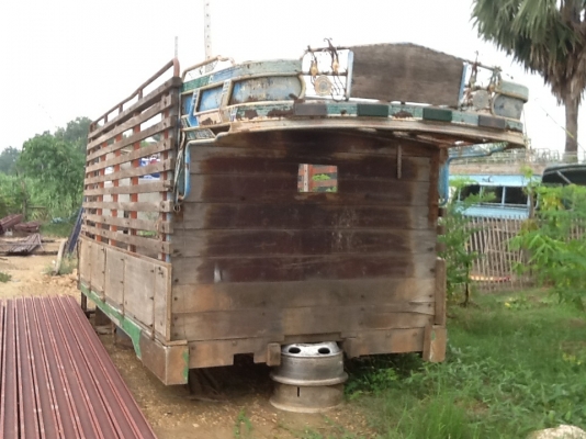 กระบะไม้ ยกลงจากKM กว้าง 2.15 ซ.ม.ยาว 4.30ซ.ม.