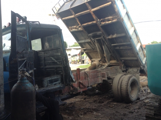 ขาย6ล้อหน้ายาว  เครื่องดี ช่วงล่างดี เล่มทะเบียนพร้อม ภาษีไม่ขาด ราคาต่อรองได้