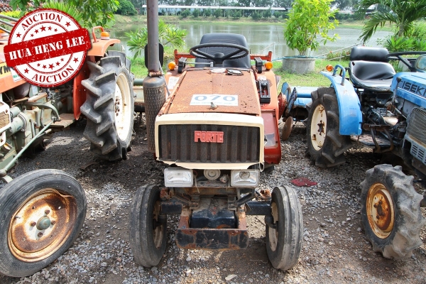 AUC 7 Code 070  รถแทรกเตอร์ YANMAR F14  ราคา เริ่มต้นการประมูล 40,000 บาท