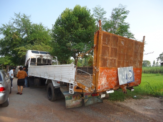 ขายด่วนรถ6ล้อHINOFDเครือง195แรงม้ารถบรรทุกคูโบต้ามีลิป ขายด่วนรถ6ล้อHINOFDเครือง195แรงม้ารถบรรทุกคูโบต้ามีลิป