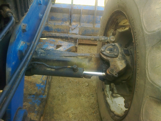 ขาย6640  สองเพลาคานหน้าNEWHOLLANDไม่มีทะเบียนสนใจ0810076640