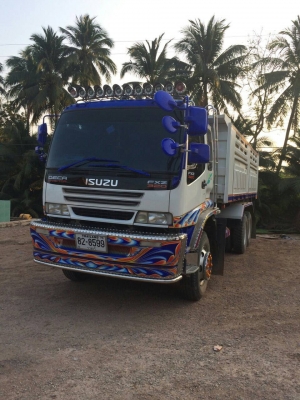 10ล้อ2เพลา 195 แรงFVZ32MZP...เฉพาะหัว-คัสซี หางท้ายลาดไม่ให้..รถสวยมาก ดูได้ที่ อ.ดำเนินฯ จ.ราชบุรี 10ล้อ2เพลา 195 แรงFVZ32MZP...เฉพาะหัว-คัสซี หางท้ายลาดไม่ให้..รถสวยมาก ดูได้ที่ อ.ดำเนินฯ จ.ราชบุรี