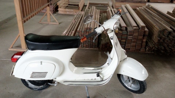 ขาย Vespa SmallFrame 100