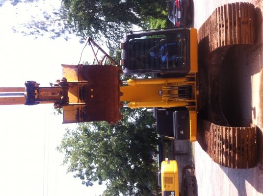 ขายด่วน รถขุดซูมิโตโม รุ่น SH210LC-5 พร้อมใช้