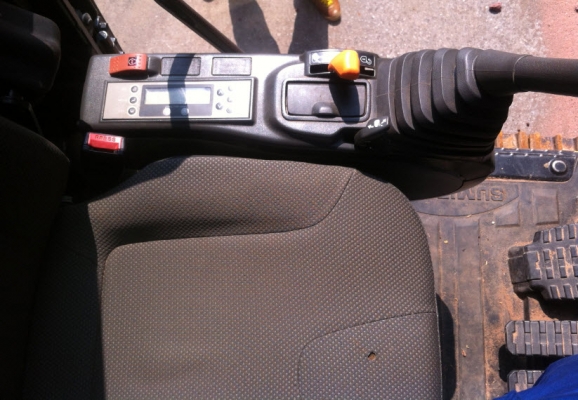 ขายด่วน รถขุดซูมิโตโม รุ่น SH210LC-5 พร้อมใช้