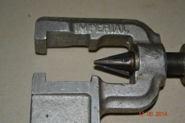 Clamp Tube Folsh  ขนาด 5/8" , 1/2", 3/8" , 1/4"