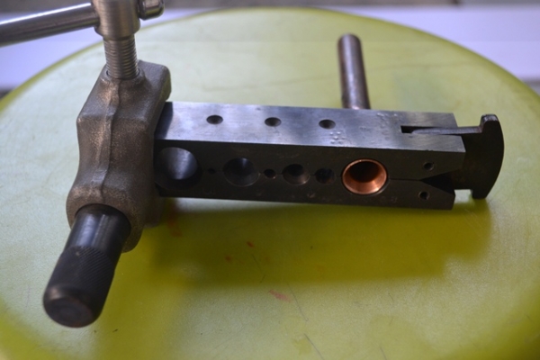 Clamp Tube Folsh  ขนาด 5/8" , 1/2", 3/8" , 1/4"