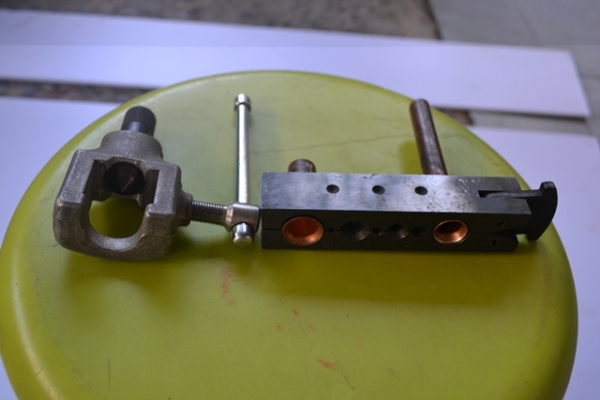 Clamp Tube Folsh  ขนาด 5/8" , 1/2", 3/8" , 1/4"