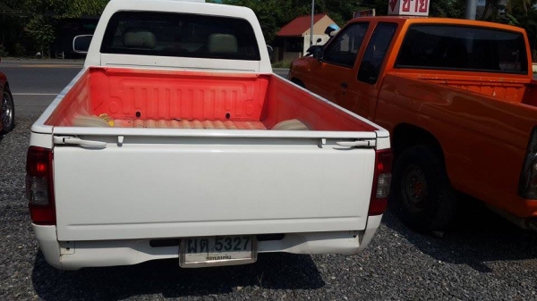 ขายอีซูซูดีแม็กซ์ สีขาว ขายอีซูซูดีแม็กซ์ สีขาว