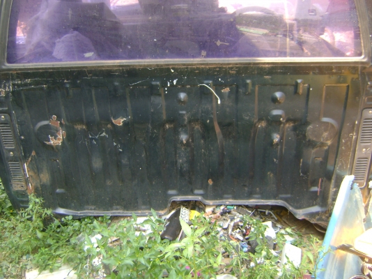 มีดั้มท์  นิสัน ..มีหัวแถม  ราคาไม่ถึงแสน..รถประมูลราขการ