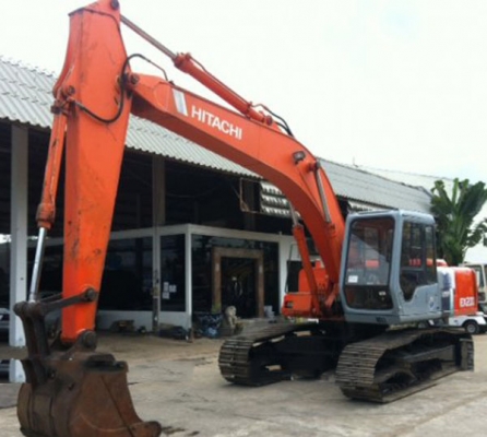 รถขุด ยี่ห้อ HITACHI รุ่น EX200-2 สภาพดีมาก โทร.0895580800