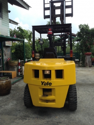 +++ ขายโฟล์คลิฟท์  YALE  FD40  ขนาด  4  ตัน  เครื่องยนต์ดีเซล  เสา  3  เมตร  เกียร์ออโตเมติค  งา 1,070  มม.  ยางตัน    (รถพร้อมใช้  สภาพดีครับ)