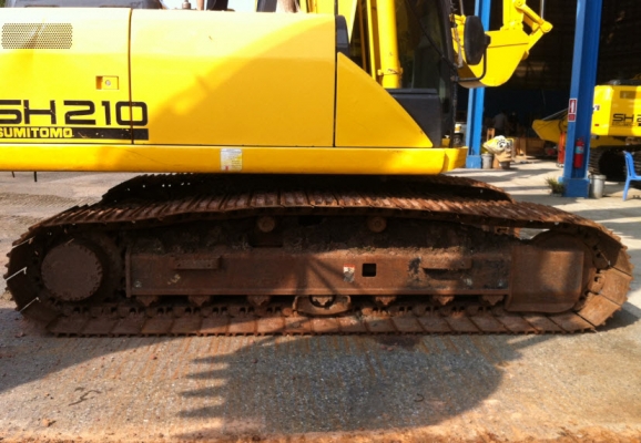 ขายด่วน รถขุดซูมิโตโม รุ่น SH210-5 พร้อมใช้